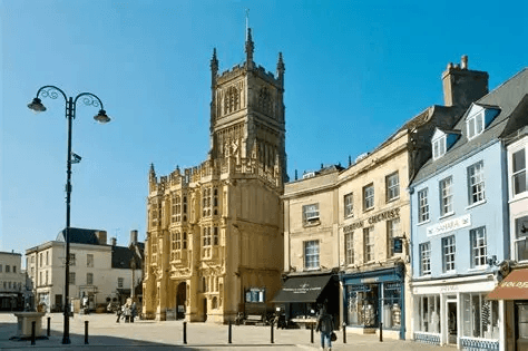 Live-in care in Cirencester